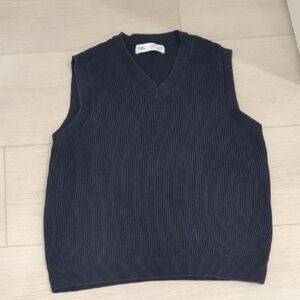Kids Zara Size 6-7 Navy Sweater Vest